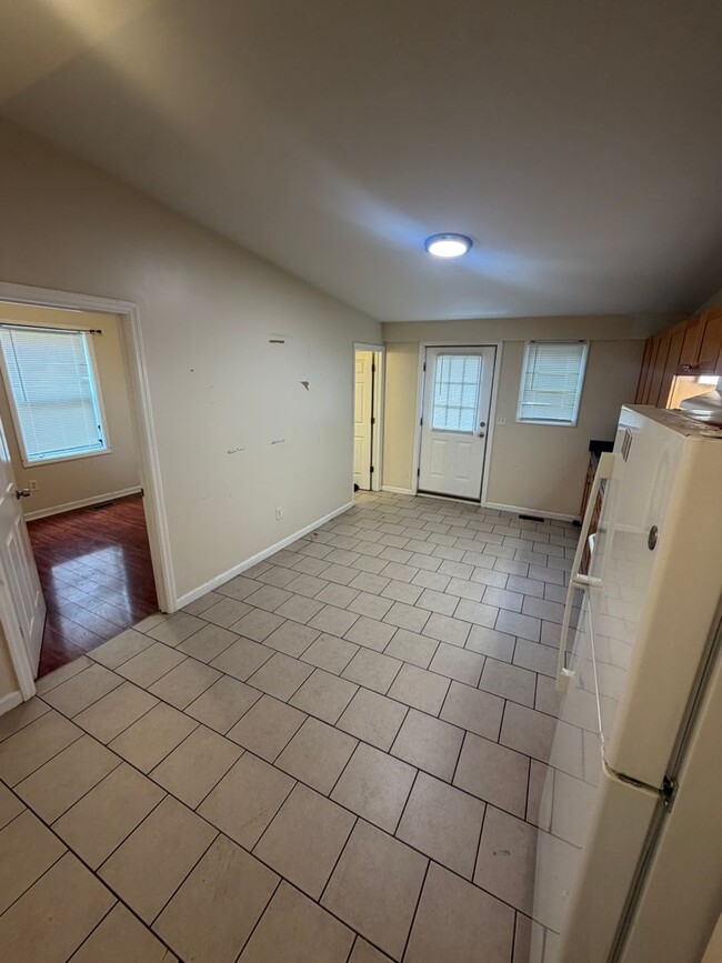 380 3rd St Unit 1