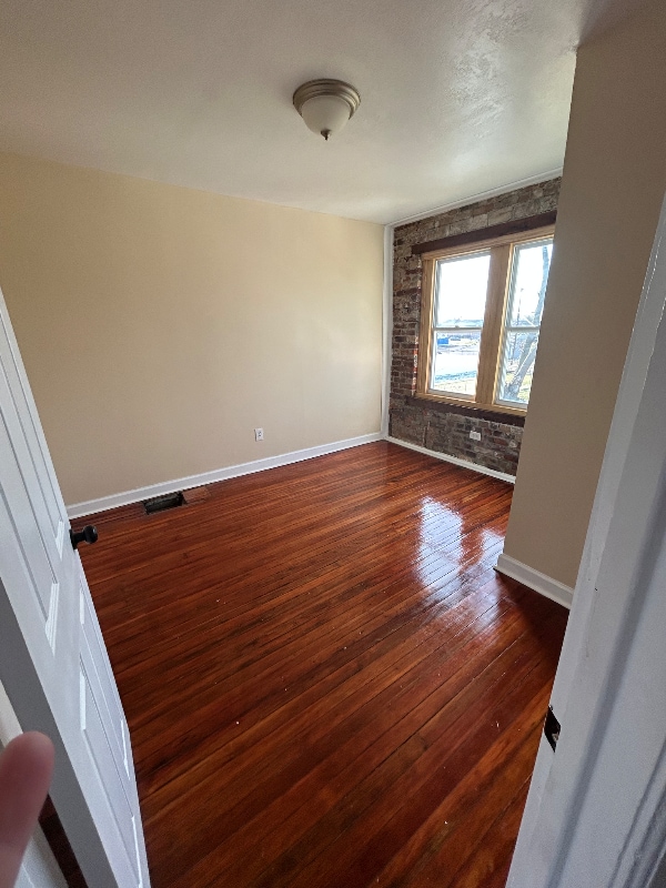 Photo - 259 Clarendon Ave