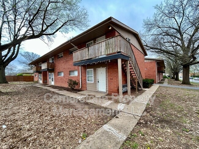 Building Photo - 2506 Redbud Ln Unit The Hamilton
