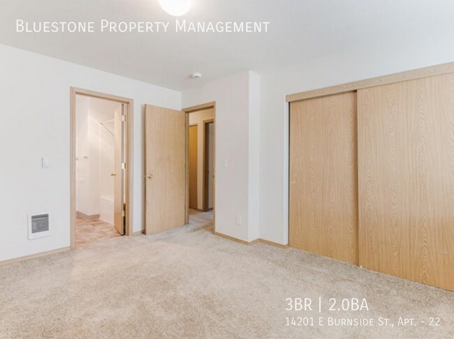 Photo - 14201 E Burnside St Unidad 22