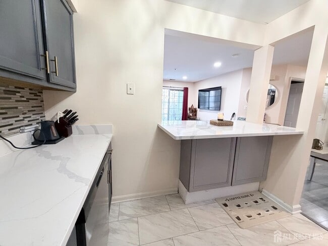 Photo - 226 Waterford Dr