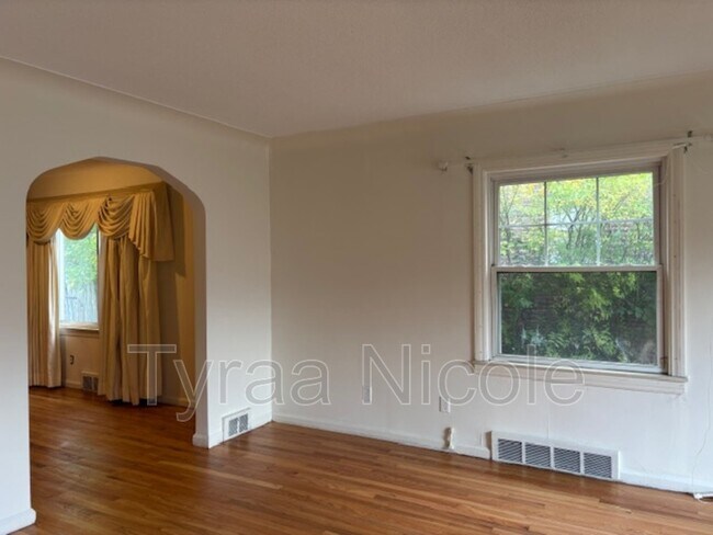 Photo - 1939 Ewald Cir