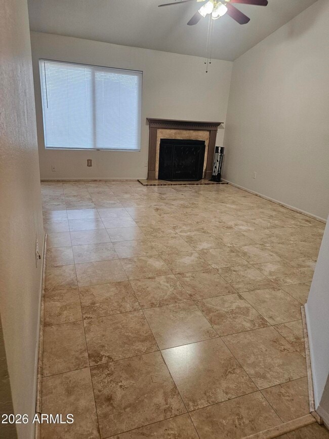 Photo - 587 E Charles Dr