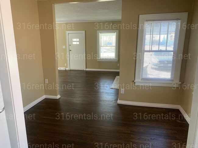 Photo - 830 N Pershing Ave Apartamento Unidad 830 N. Pershing