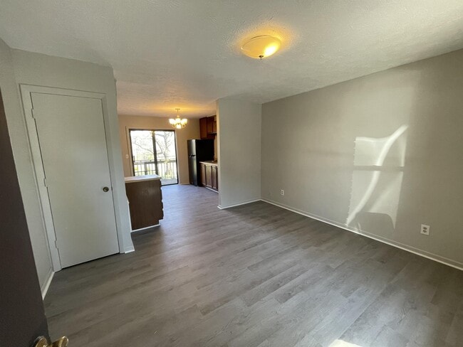 Photo - 914 Sparta Dr