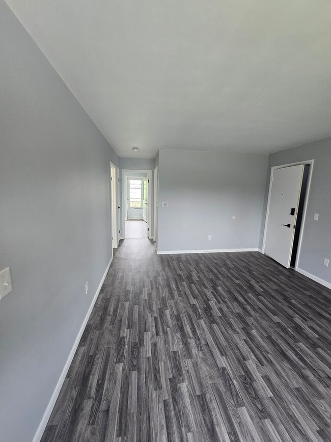 Photo - 2170 King St Unit Apt #3