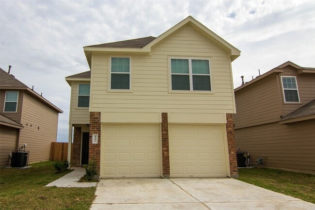 Building Photo - 4231 Silver Ranch Rd