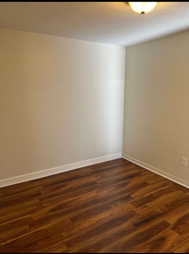 Photo - 422 Winona St