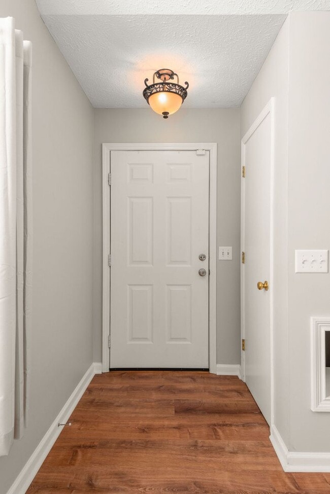 Photo - Highly sought after Chesney Glen division. 3 bedroom 2.5 Bath home in hermitage.