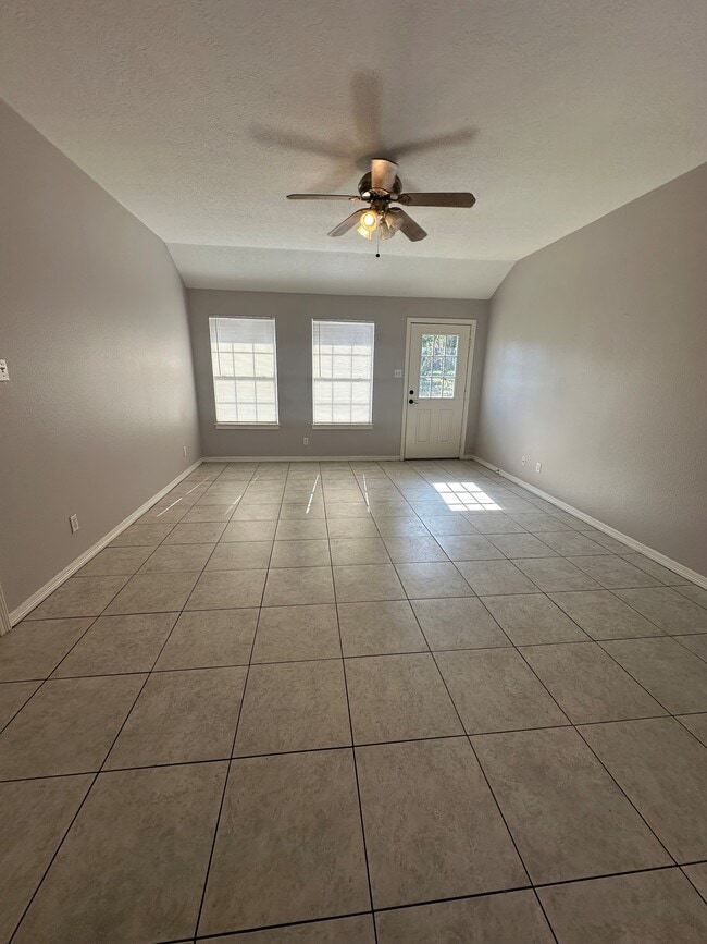 2612 Cheyenne Dr