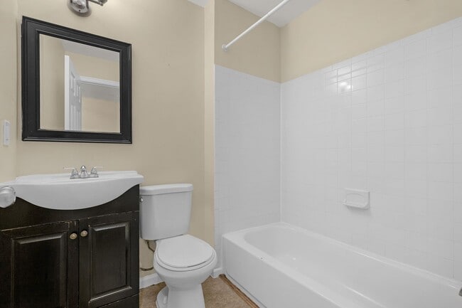 Photo - 2444 Druid Hill Ave Unit 2444 Druid Hill Ave #3