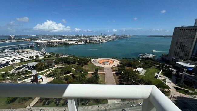 Photo - 50 Biscayne Blvd Unidad 3010