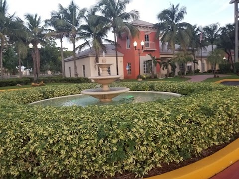 Photo - 8290 Lake Dr Unidad 115