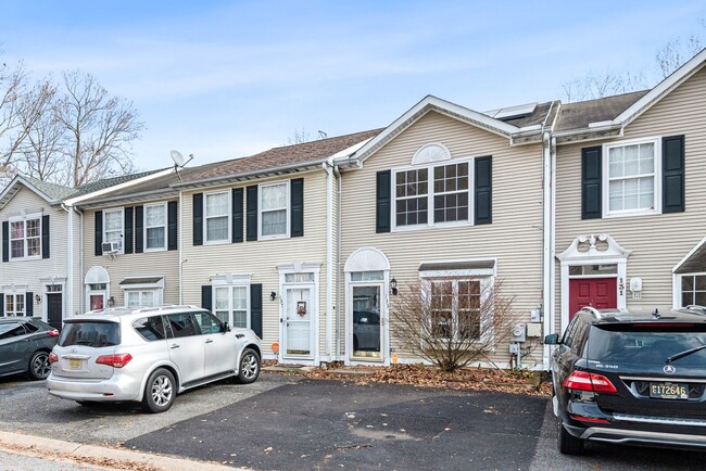 Photo - 133 Creekside Ct