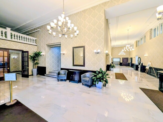 Photo - 1324 Locust St Unit 618