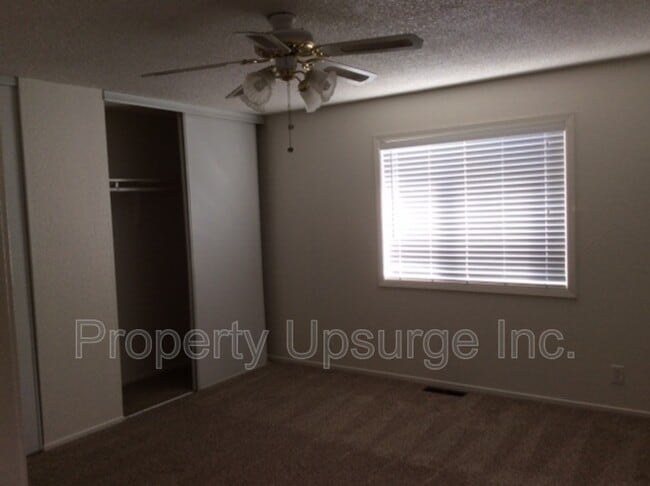 Photo - 209 W 10th St