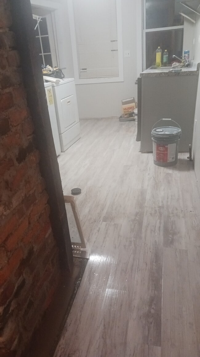 Photo - 61 S 14th St