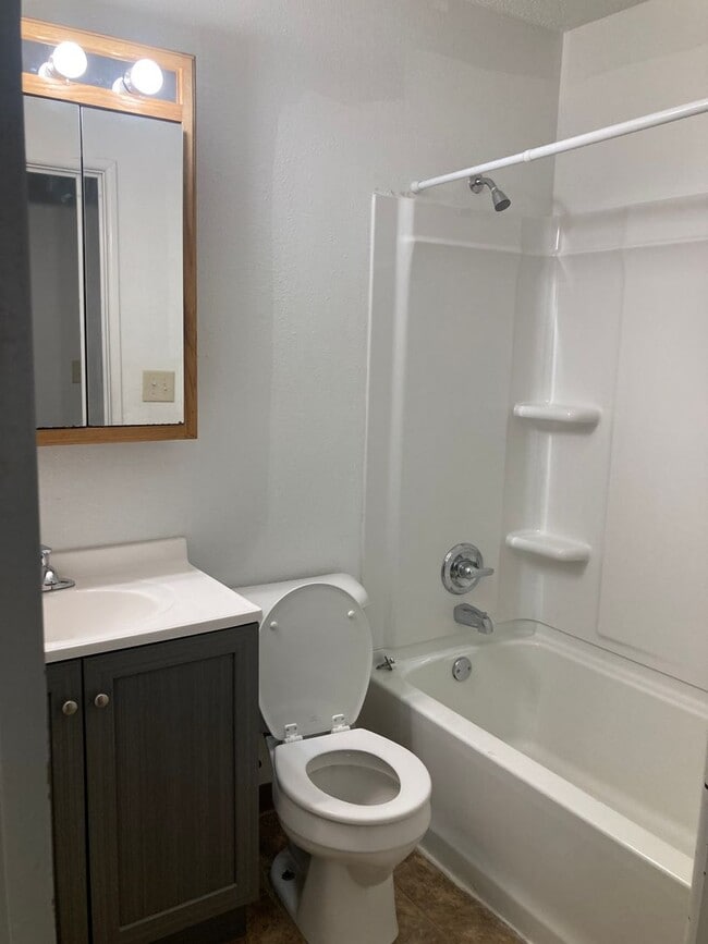 Photo - 406 17th St NW Unit Apt 16