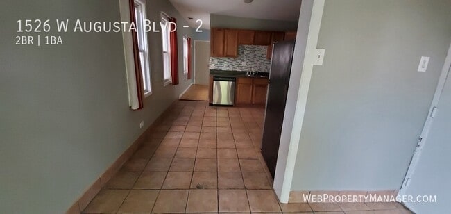 Photo - 1526 W Augusta Blvd Unidad 2
