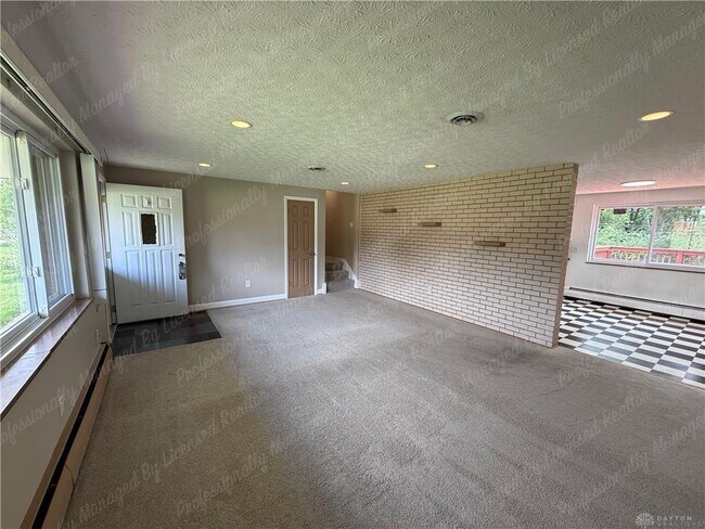 Photo - 2190 Turnbull Rd