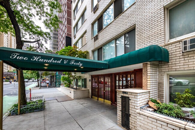 Entrance - 240 E 55th St