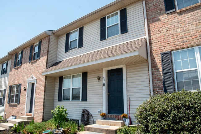 Photo - 159 Greenland Dr