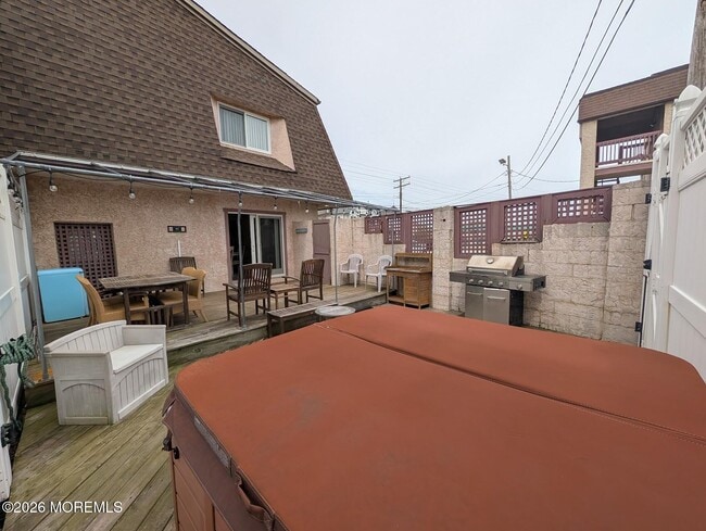 Photo - 1008 Ocean Ave