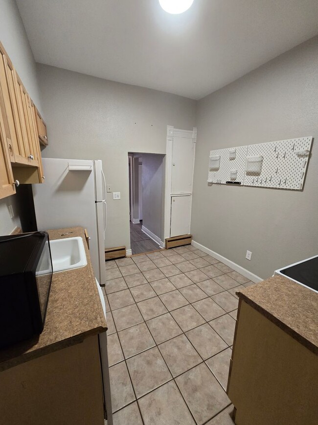 Photo - $500.00 Off First Months Rent!  Updated & ... Unidad 7