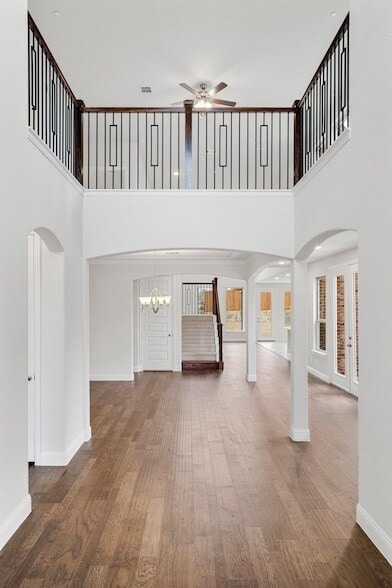 Photo - 310 Greystone Ct