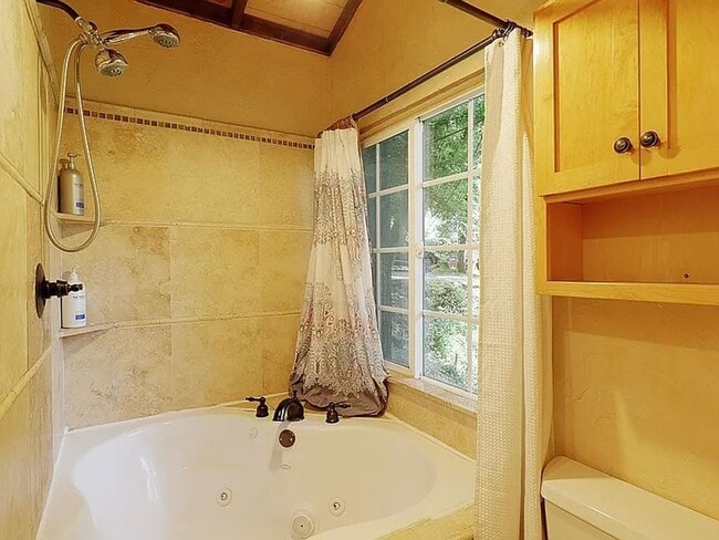 Photo - Cozy Mountain Hideaway