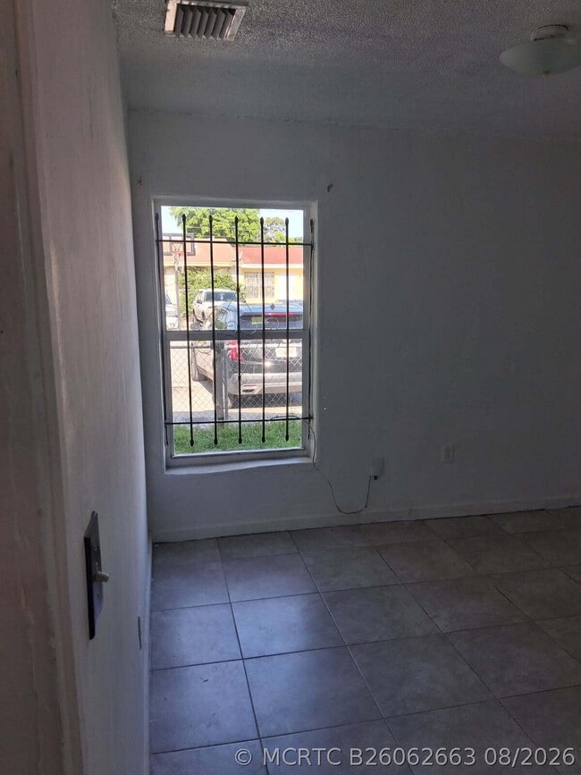 Photo - 3718 NW 213th St