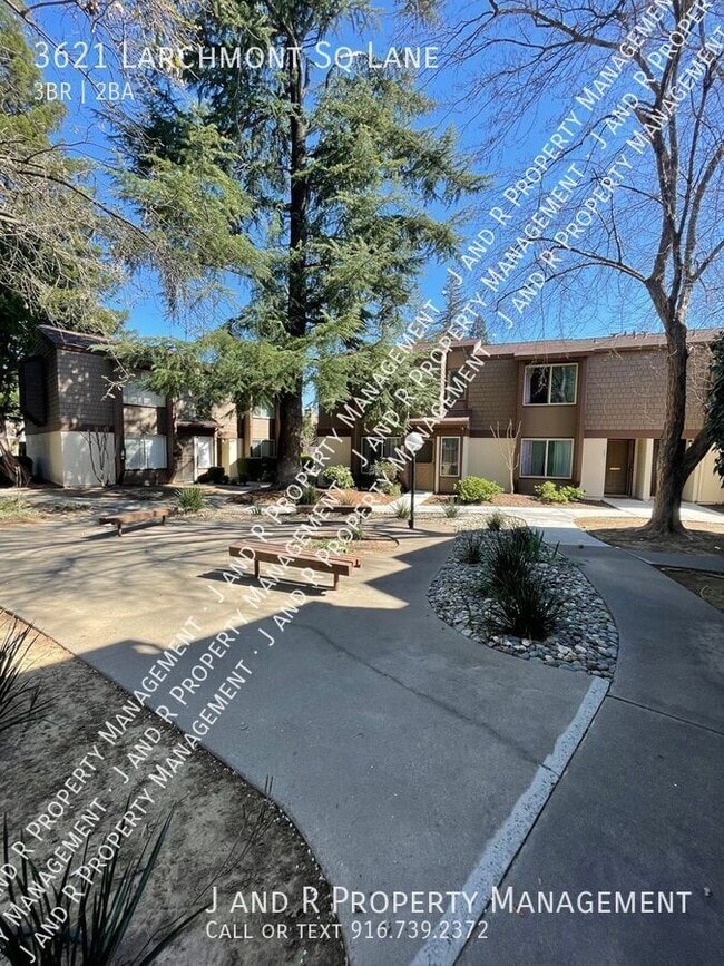 Photo - 3621 Larchmont Square Ln