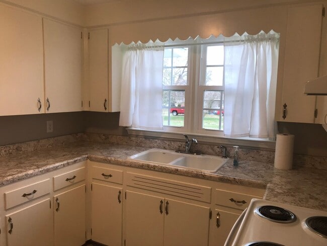 Photo - Completely remodeled 3 bedroom  w/ screened porch. Applications accepted at www.treg-rentals.com ...