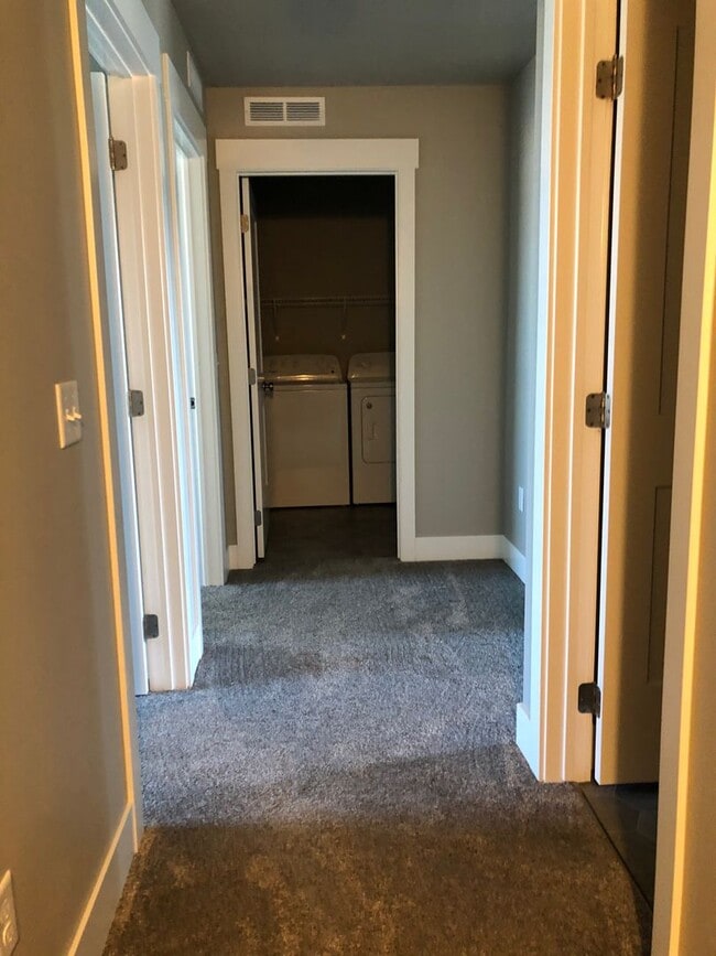 Photo - Gorgeous 3 bed townhome