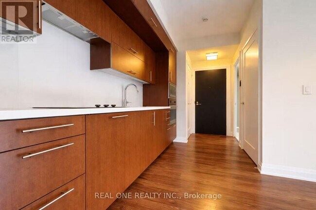 Photo - 5 Sheppard Ave E Unit 2021