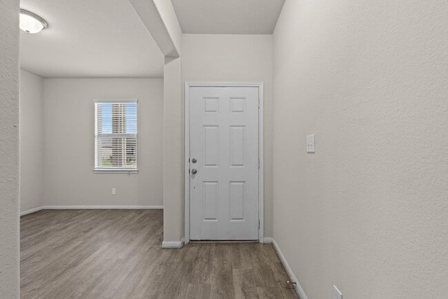 Photo - 8427 Baywatch Cir