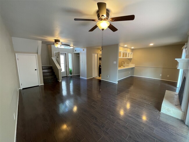 Photo - 12315 Glenview Dr