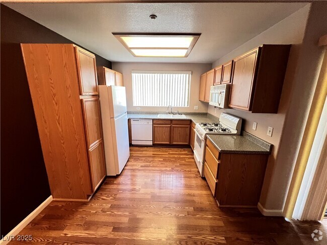 Building Photo - 830 Carnegie St Unit 721 Rental