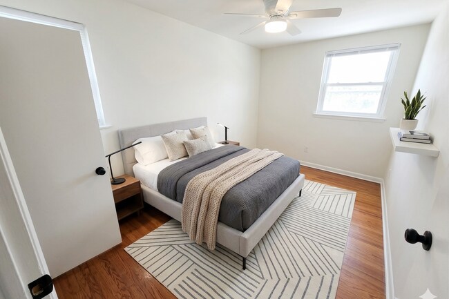 Photo - 2726 Cranston Rd Unidad 2F