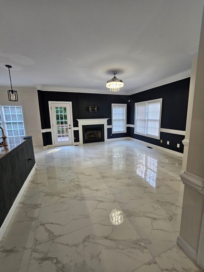 Photo - 3007 Oakdale Rd