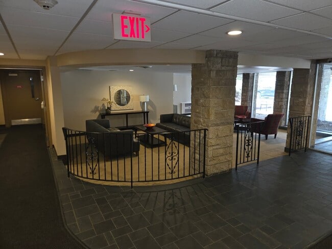 Photo - 400 Thames Pkwy Unit 2K