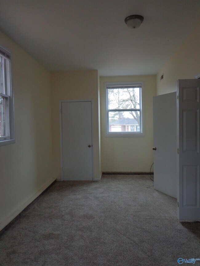 Photo - 4408 NW Kenwood Dr