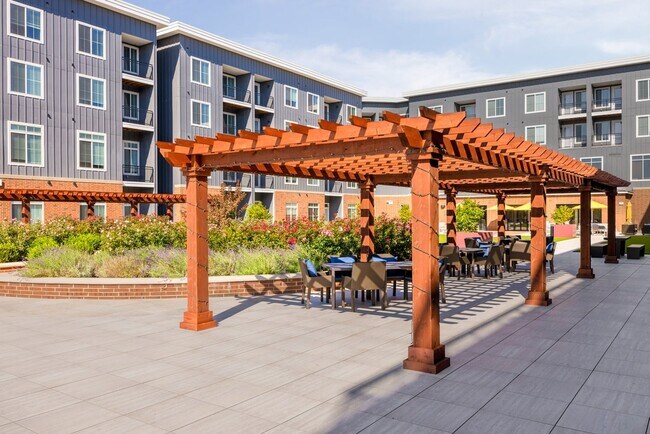Icon Riverwalk 55+ Active Adult Apartment Homes