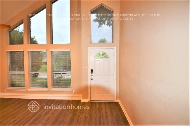 Photo - 2043 Hearthstone Dr