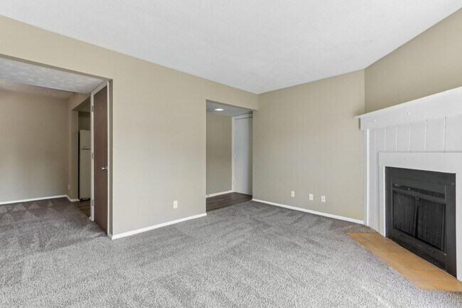 Photo - 410 - WINDING BROOK APARTMENTS