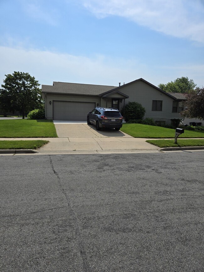 Photo - 185 White Tail Dr Townhome