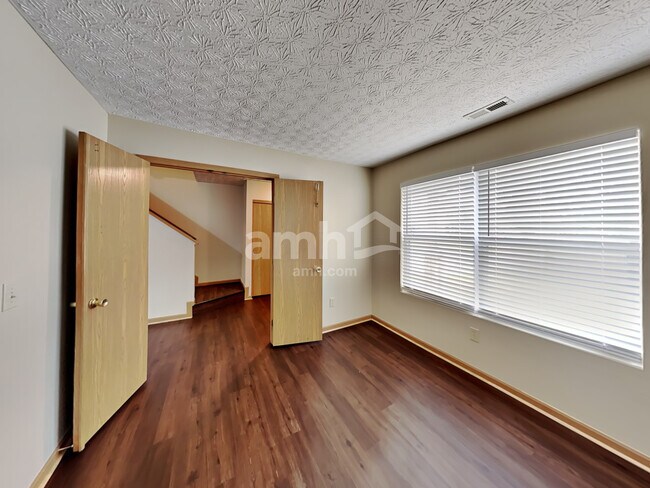 Photo - 5388 Englecrest Dr