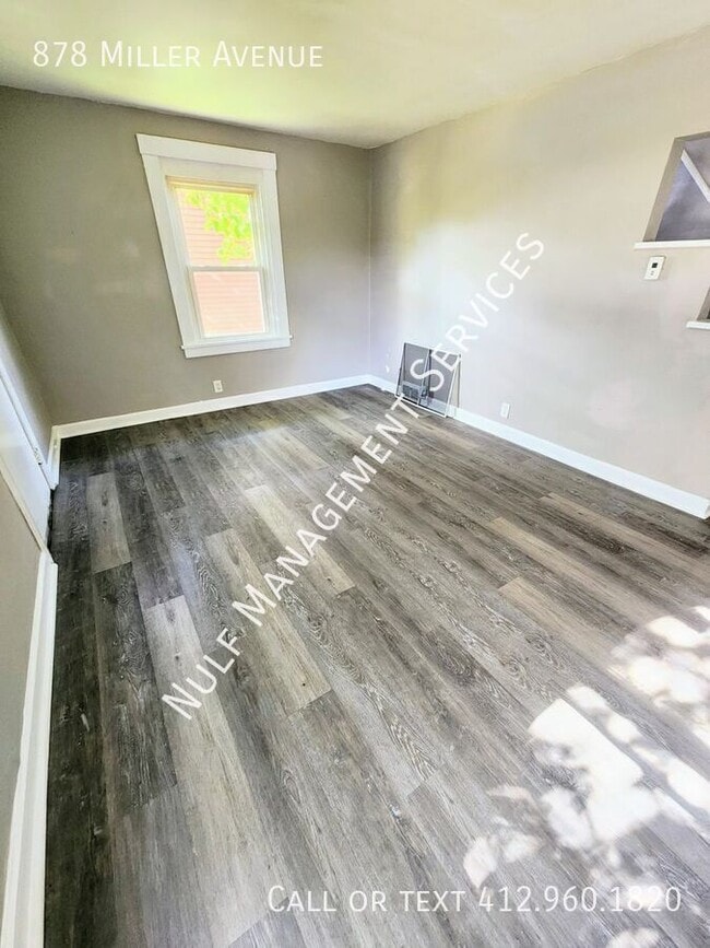Photo - 878 Miller Ave