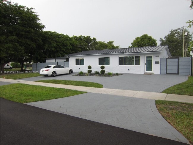 Photo - 8760 SW 20th St House