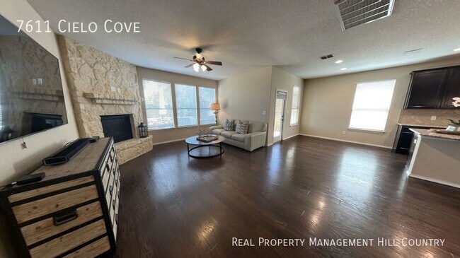 Photo - 7611 Cielo Cove